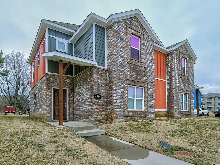 4066 W Santa Maria Ln — Photo 1