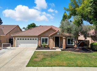 141 N Boise Ct, Visalia, CA 93291