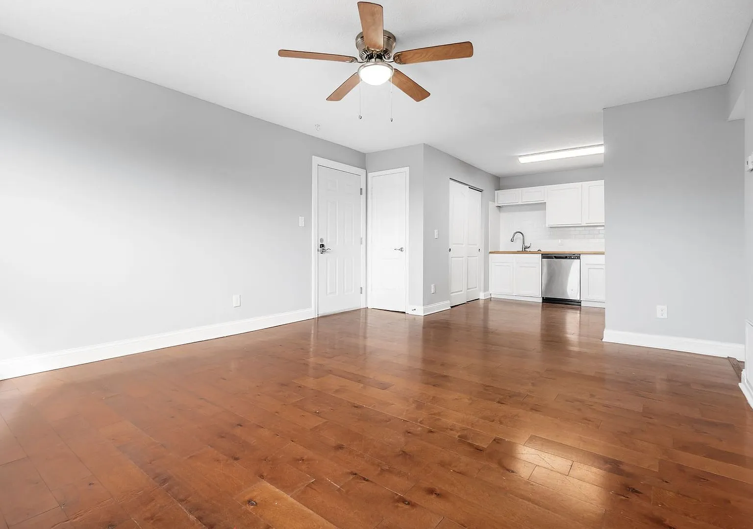 Reduced rent and Deposit Wavied! — Photo 3