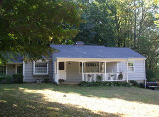 85 Hillside Rd, Chester, NJ 07930