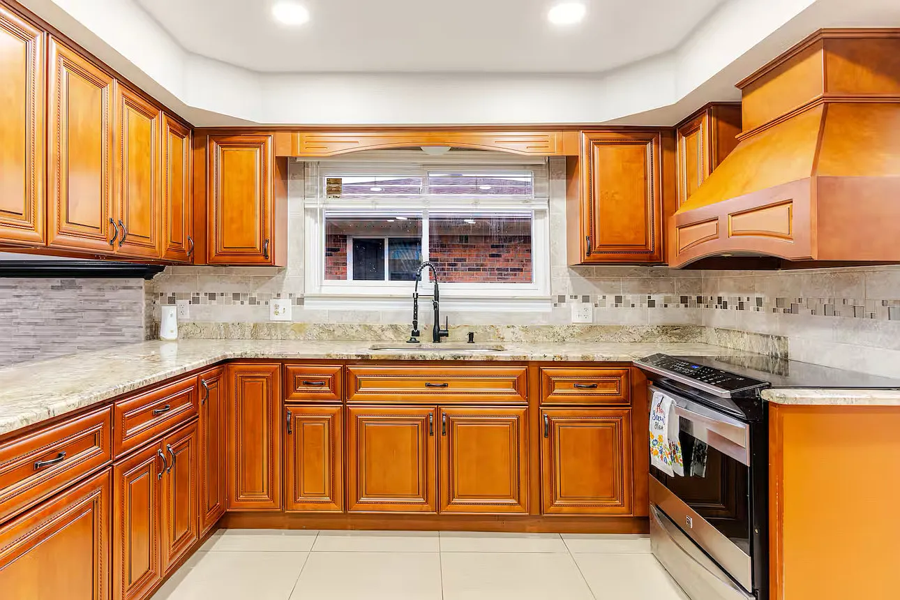 3 bed, 2704 sqft, $2,700 — Photo 4