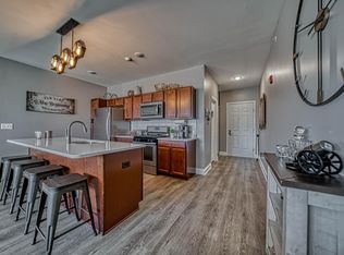 9560 Main St #214, Clarence, NY 14031