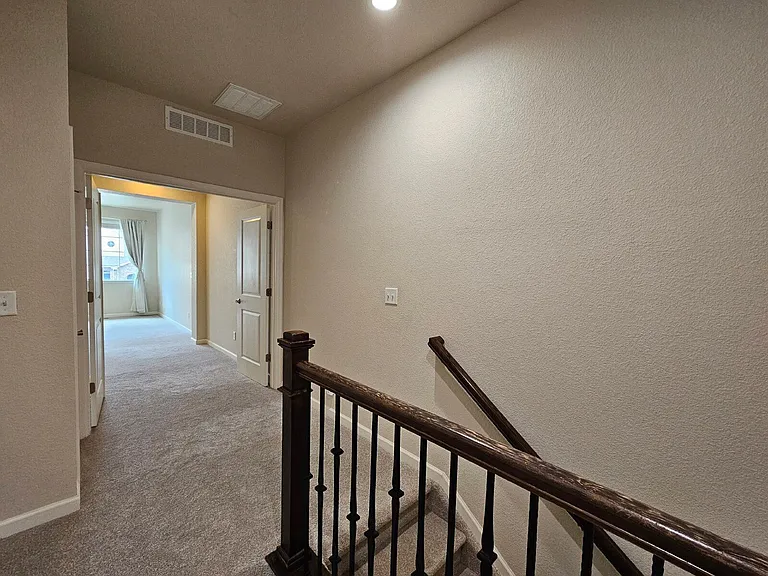 9071 E Phillips Dr — Photo 5