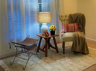 1105 Robin Hood Rd APT F, High Point, NC 27262