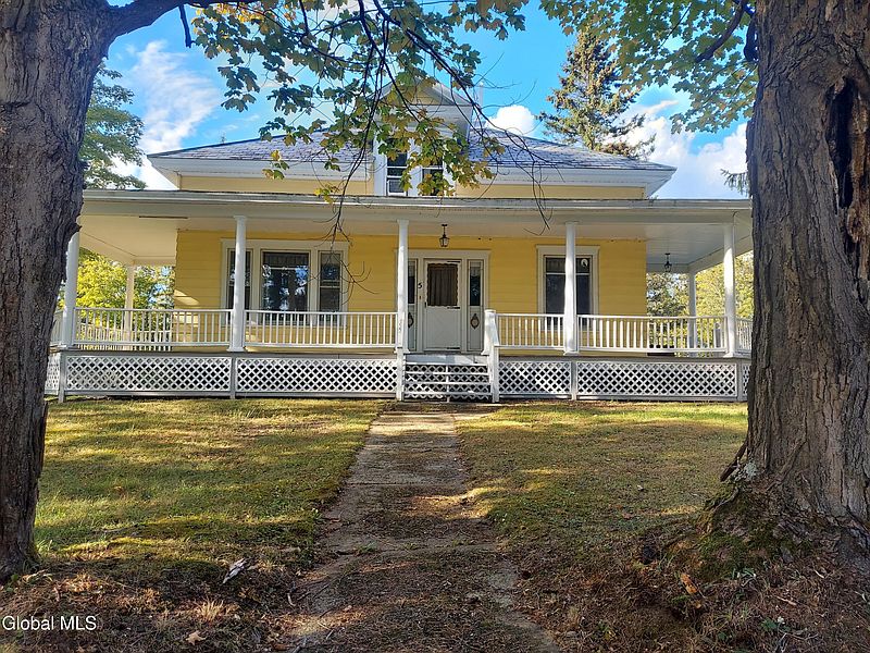 2nd image of 5 Owen Road