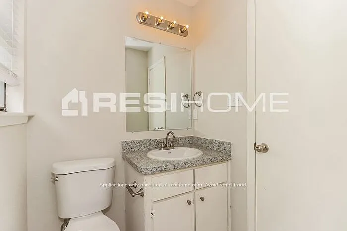 701 S Perkins St — Photo 14