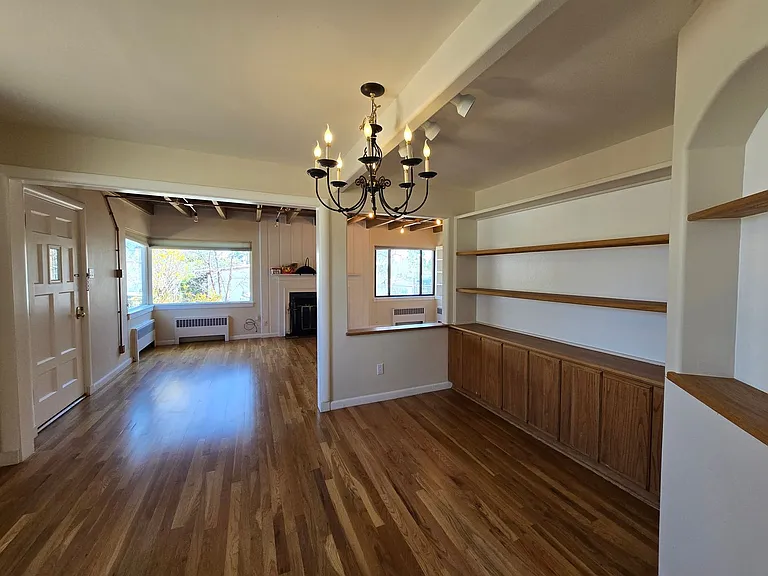 4557 Trinity Dr — Photo 11