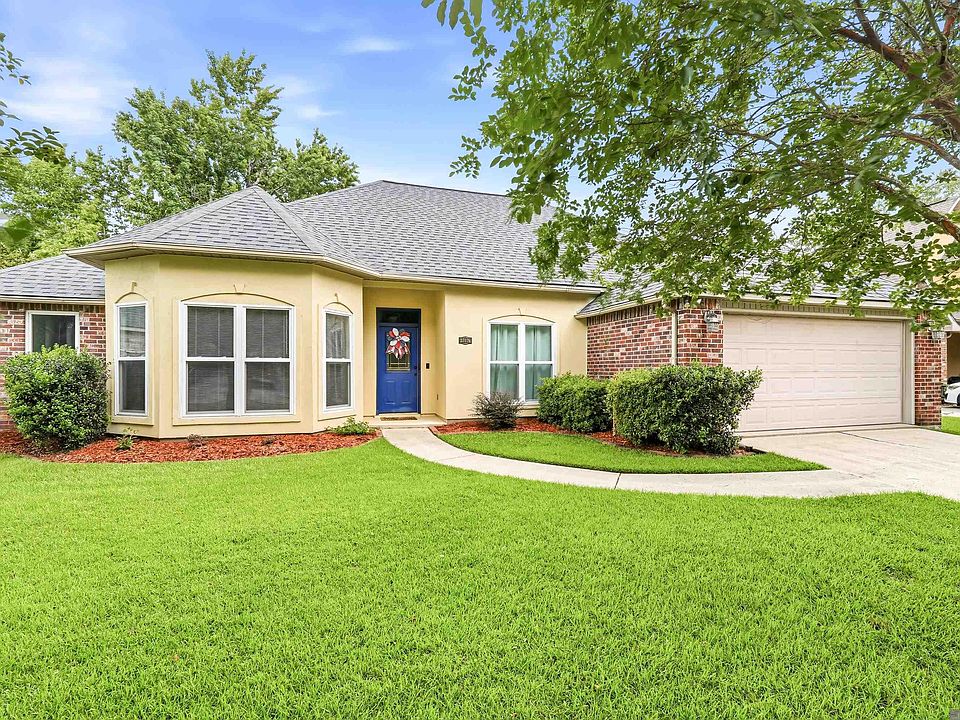 1st image of 37076 Cobblestone Ave