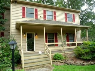 205 W Poplar Ave APT I, Carrboro, NC 27510