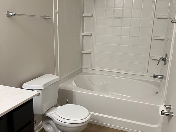 5th image of 486 Walnut Dr #3003