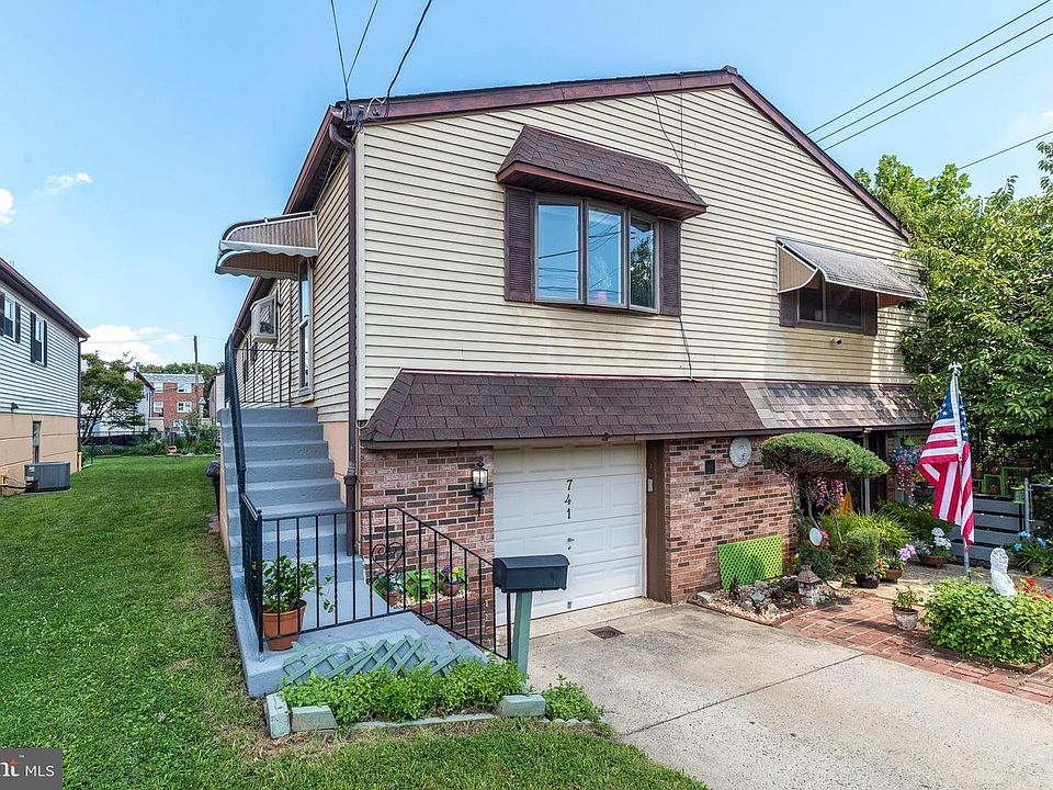 1st image of 741 Brighton St #0