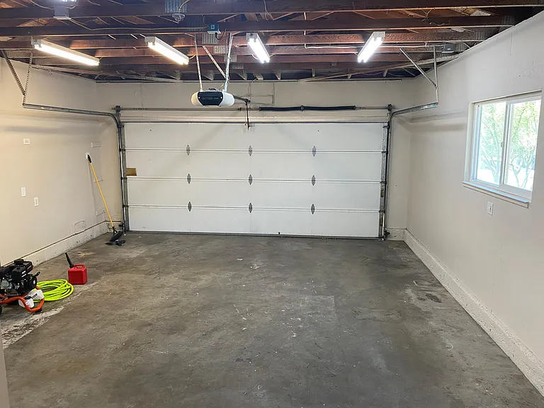 2640 Murray St — Photo 21