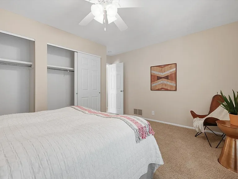 Beau Jardin Apartments — Photo 12