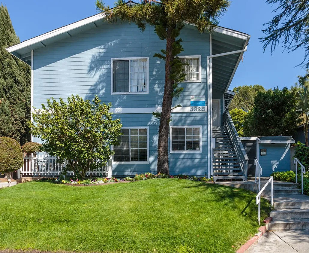 Studio, $1,695 — Photo 1