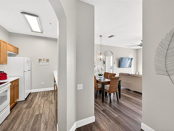 3rd image of 8105 Coconut Palm Way APT 203