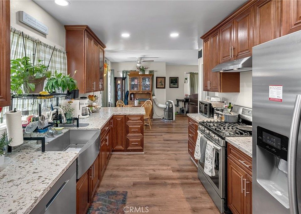 1st image of 6861 Naomi Ave