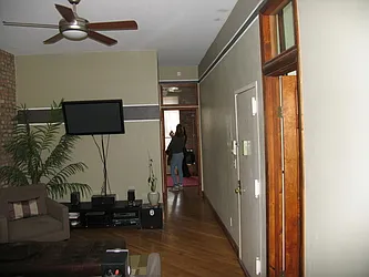 Rented by Rapid Realty Cobble Hill