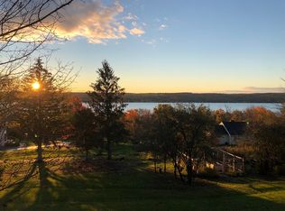 4591 Misty Hill Dr, Canandaigua, NY 14424