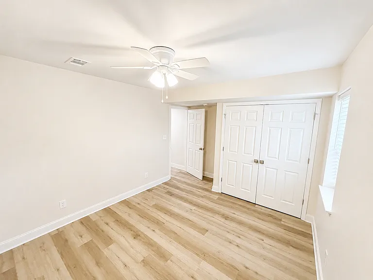 1613 Demosthenes St #B — Photo 7