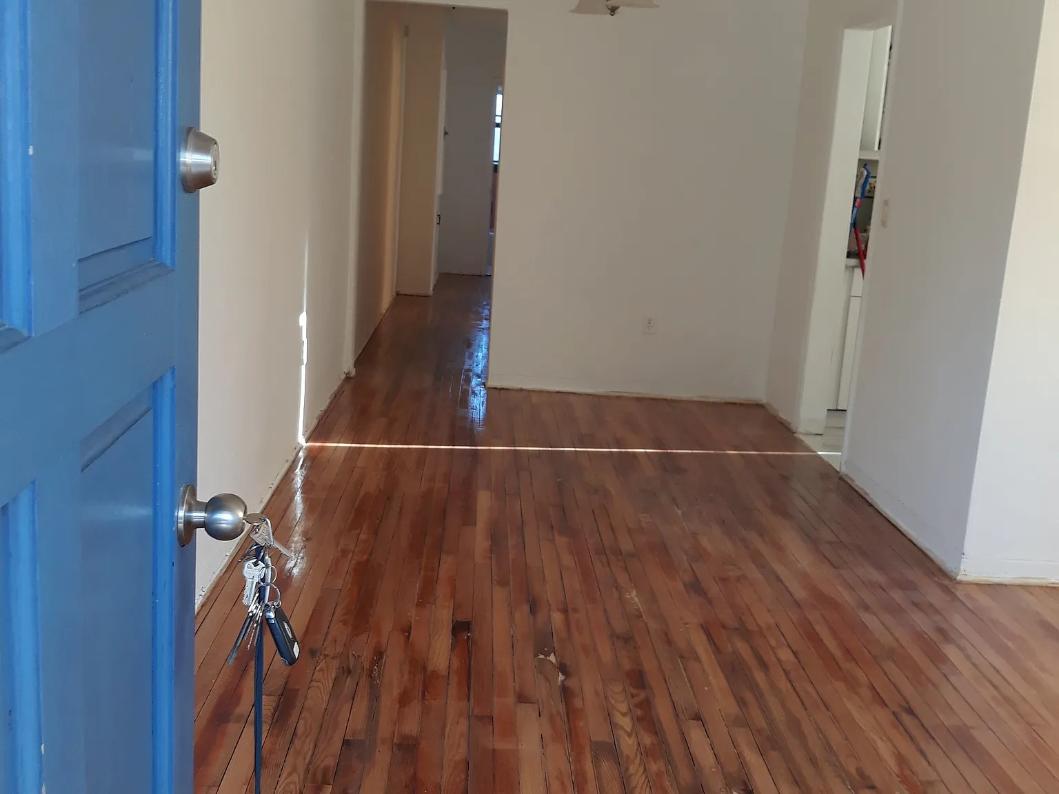 2 bed, 1100 sqft, $2,500 — Photo 3