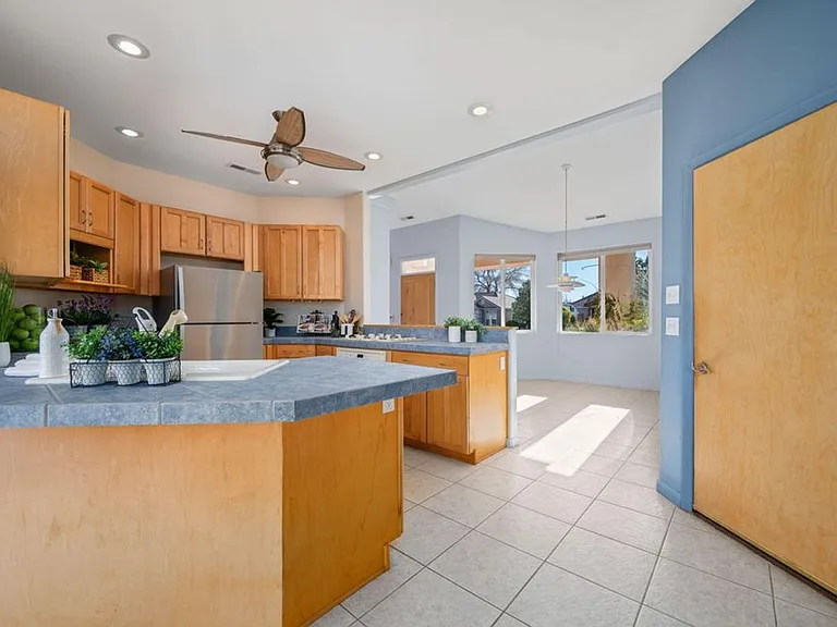 3580 Windmill Dr — Photo 2