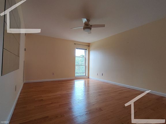 50-56 Broadlawn Park #423 Chestnut Hill Unit Photo 9