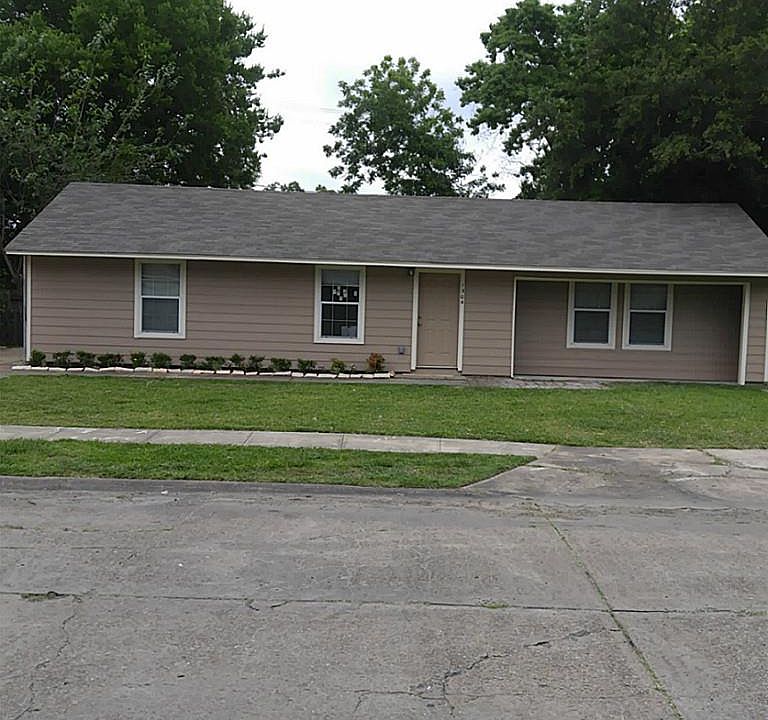 1st image of 1304 Trimm Ave