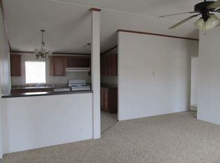 560 Wade Rd, Kingsbury, TX 78638