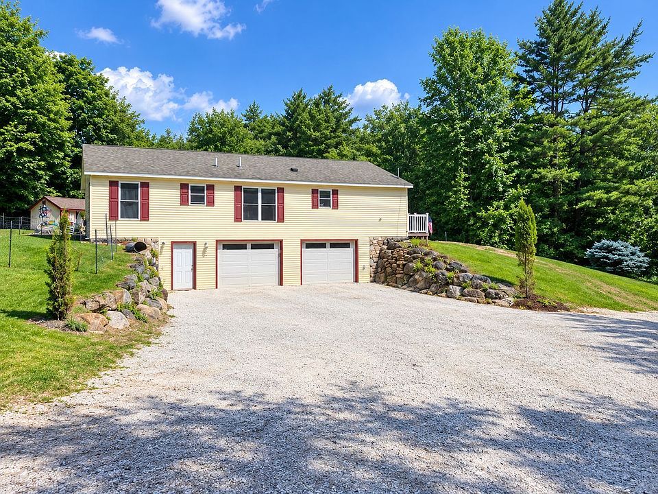 1st image of 48 Middle Rd