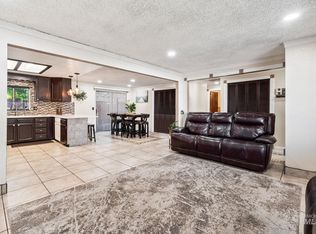 8 S Canyon St, Nampa, ID 83651