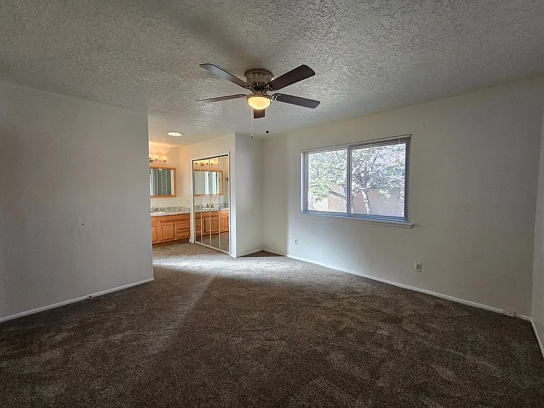 2654 Calle Primavera — Photo 13