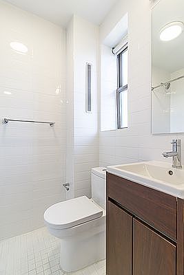 3rd image of 166 W 75th St APT 904