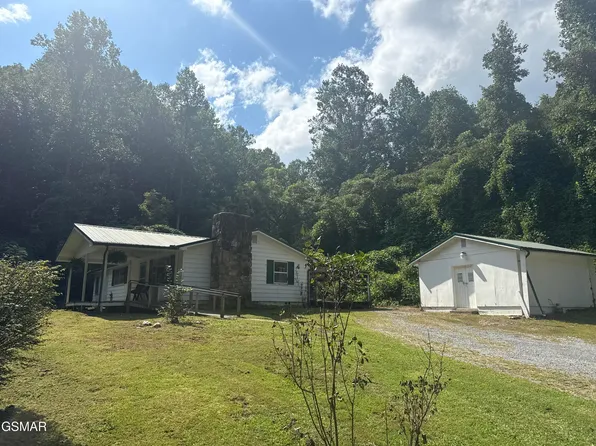 103 Branam Hollow Ln, Gatlinburg, TN 37738