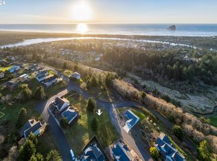 Lahaina Loop Rd #52, Pacific City, OR 97135