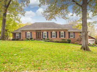 252 Hidden Lake Rd, Hendersonville, TN 37075