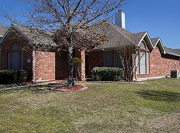 2nd image of 7108 Tansy Pl