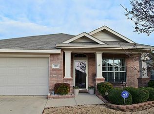 4518 Sunmeadow Ln, Sachse, TX 75048