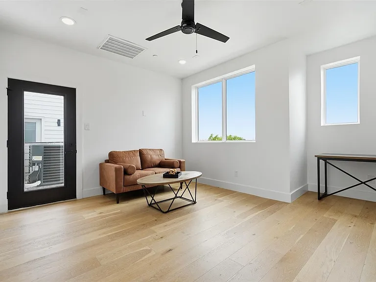 1003 Kern St #C — Photo 24