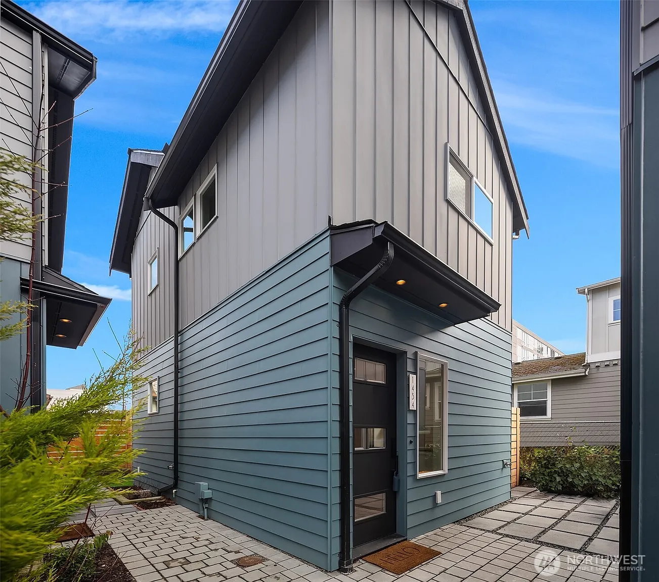 1434 22nd Avenue photo 1