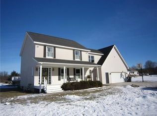 6223 Golf Club Rd, Howell, MI 48843