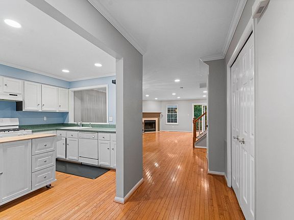 2nd image of 20122 Seabreeze Ct