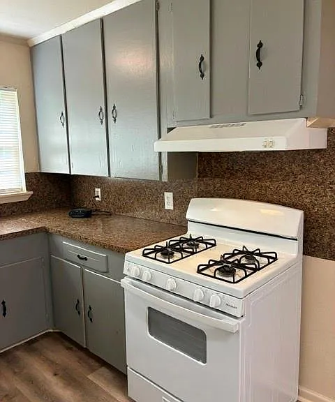 1805 Thelma Ln — Photo 13
