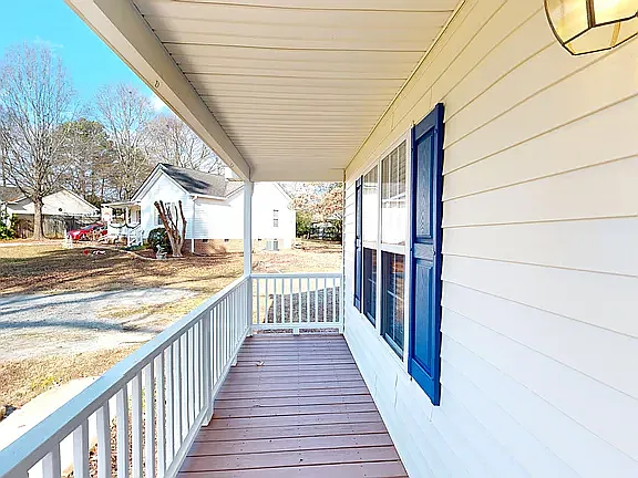 115 Stoneview Cir — Photo 12