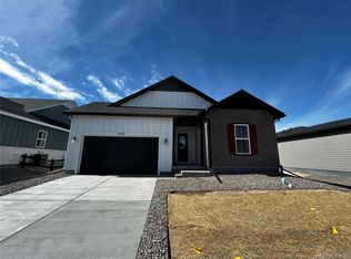 8705 S Quemoy St, Aurora, CO 80016