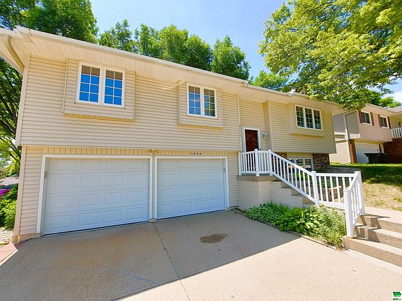 2nd image of 2444 Seneca Way