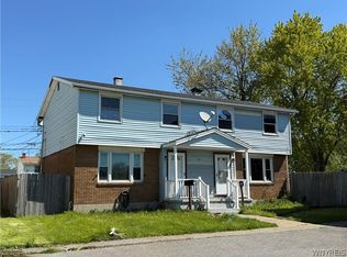 42 Viola Dr, Cheektowaga, NY 14227