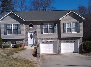 114 Fairway Dr SW, Conover, NC 28613