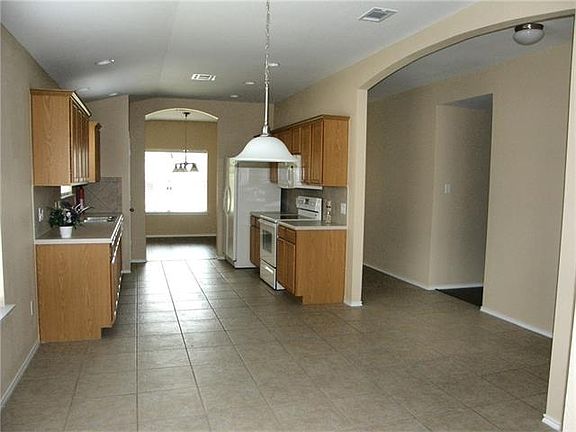 4th image of 1018 W South St