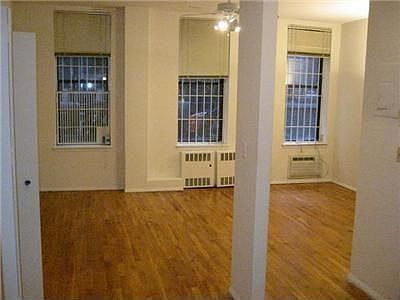 2nd image of 231 E 51st St