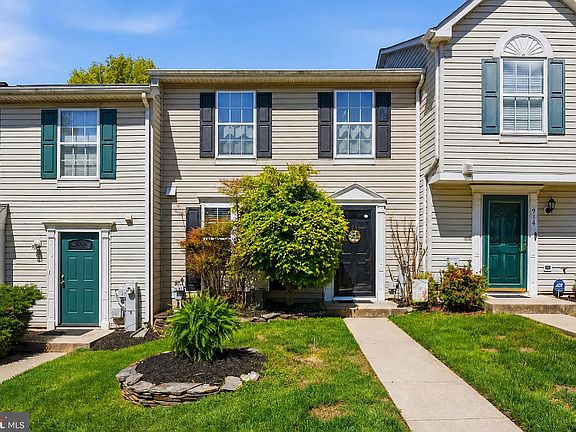 2nd image of 912 Jessicas Ln